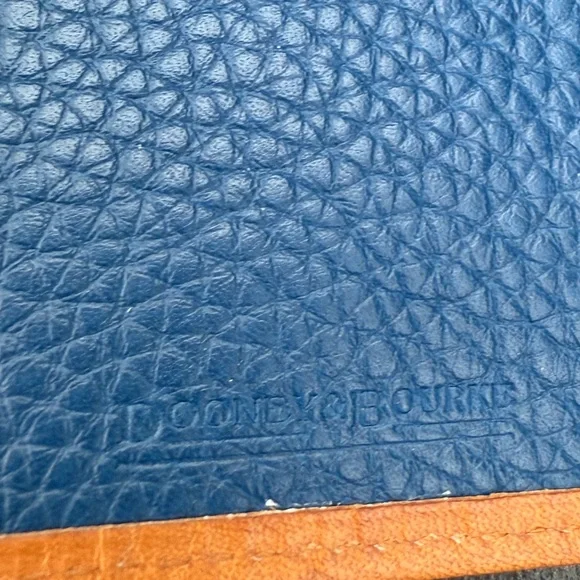 Vintage Dooney & Bourke Tri-Fold Leather Wallet - Picture 10 of 15